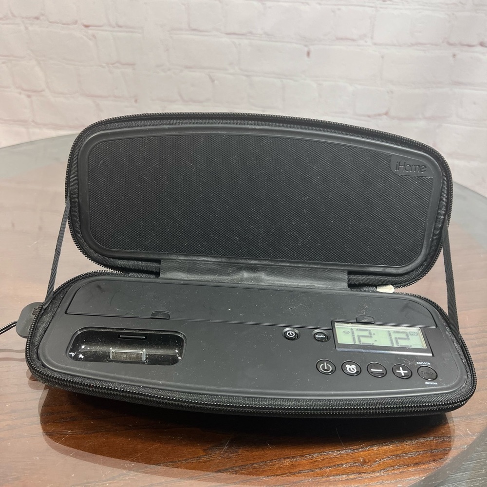 iHome Ipod iphone speaker adapter